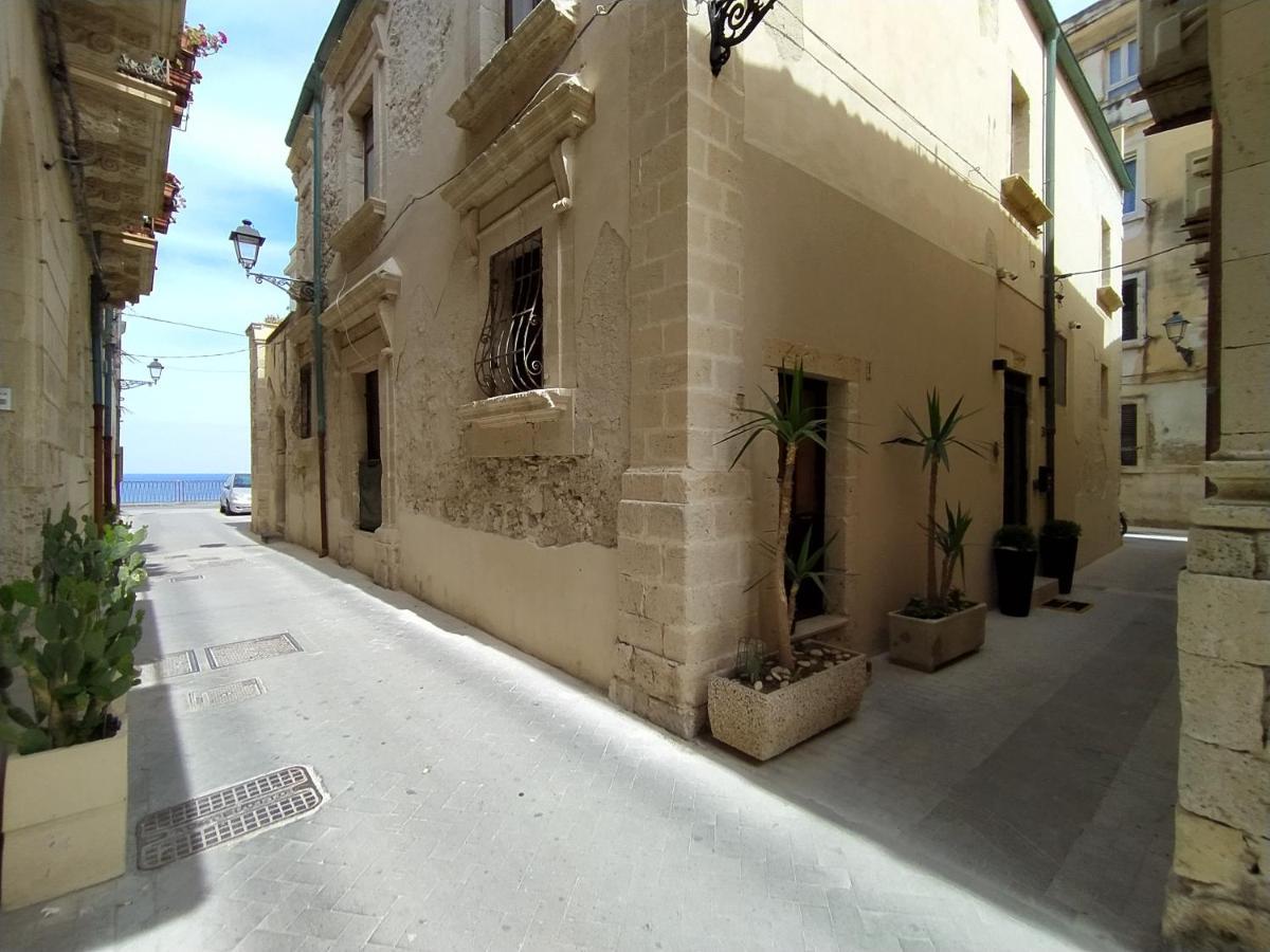 La Punta Di Ortigia Holiday Home Syracuse Buitenkant foto